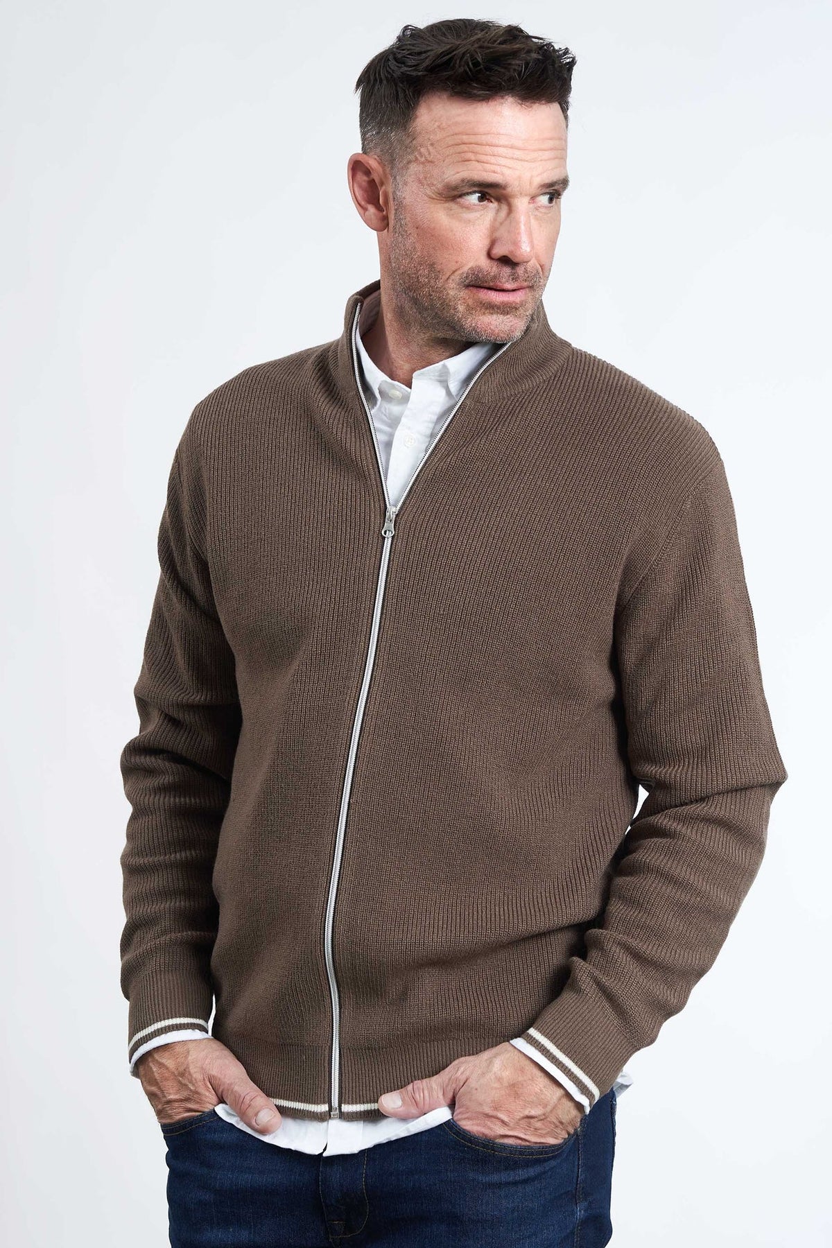 Strik Cardigan 'Hellum' - Walnut