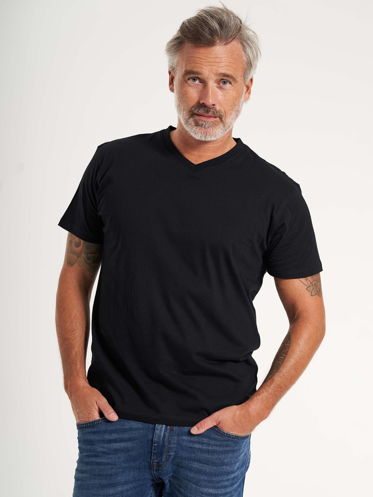 Basic herre t-shirt v-neck v hals udskæring