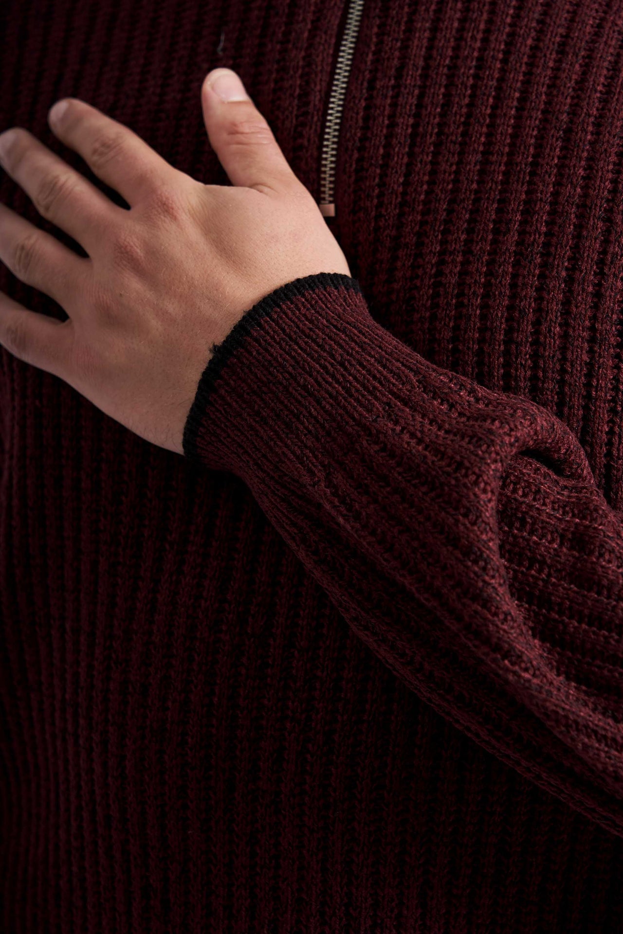 Half Zip Strik 'Tureby' - Deep Wine Twist