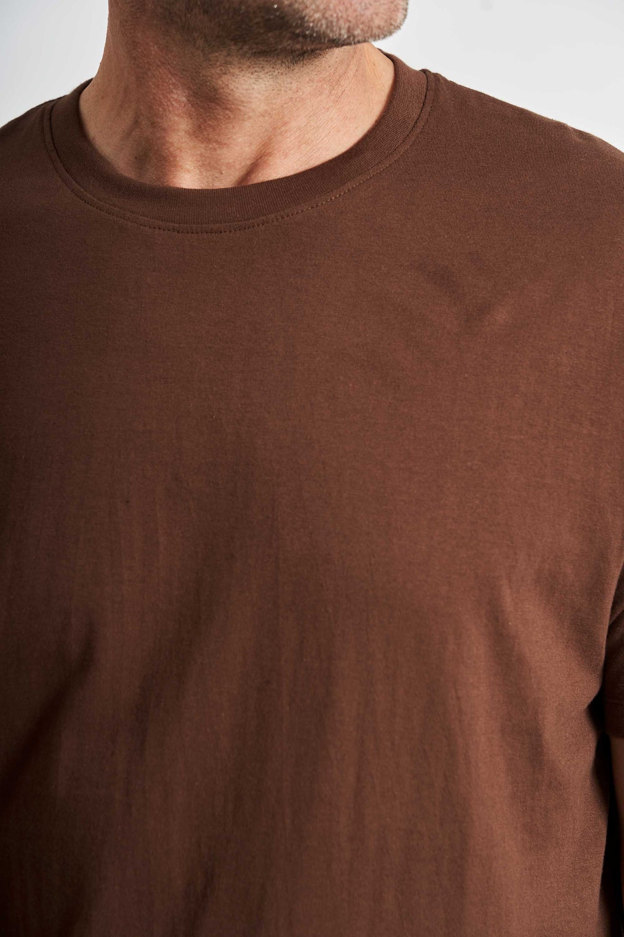 Basic T-shirt 'Fr. Havn' - Dark Latte