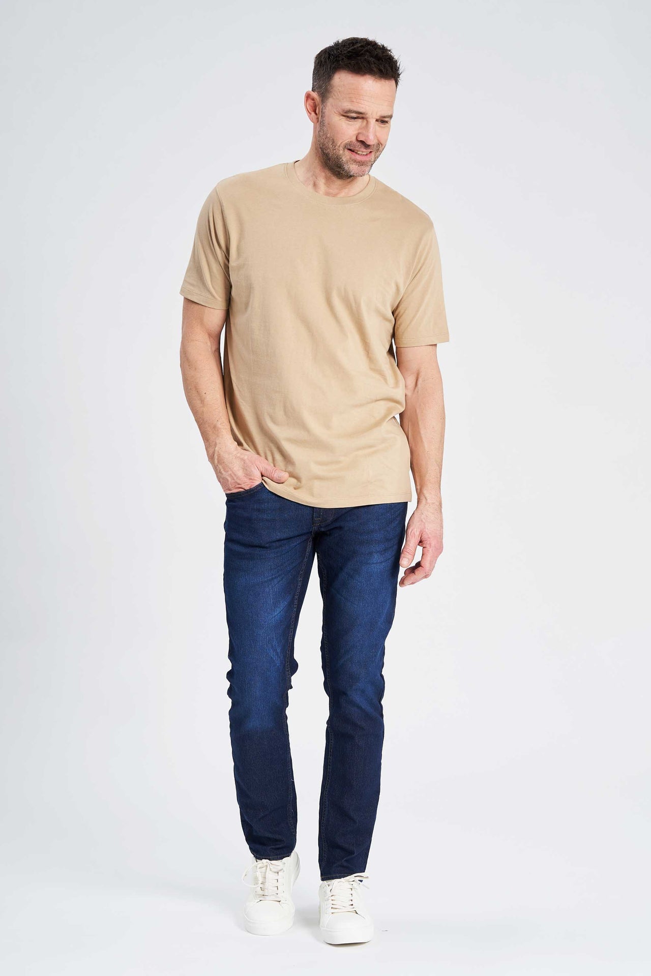 Basic T-shirt 'Fr. Havn' - Crockery