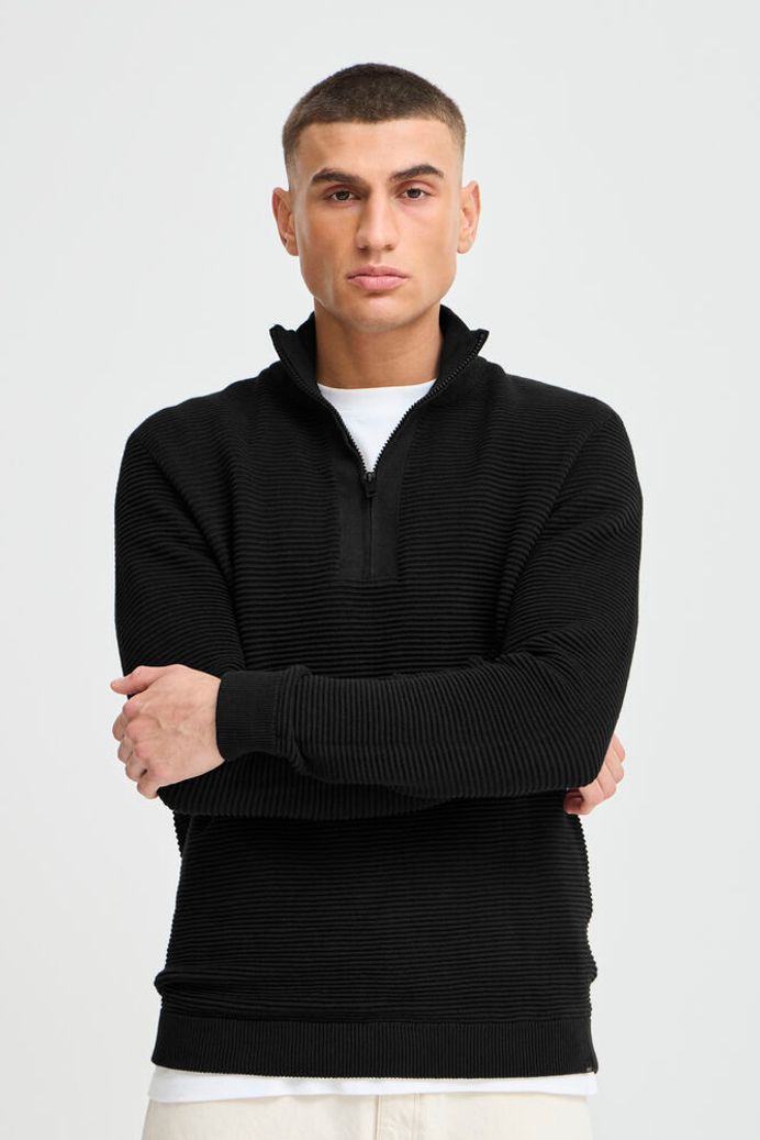 'SDVALENCIA' Half Zip - Black